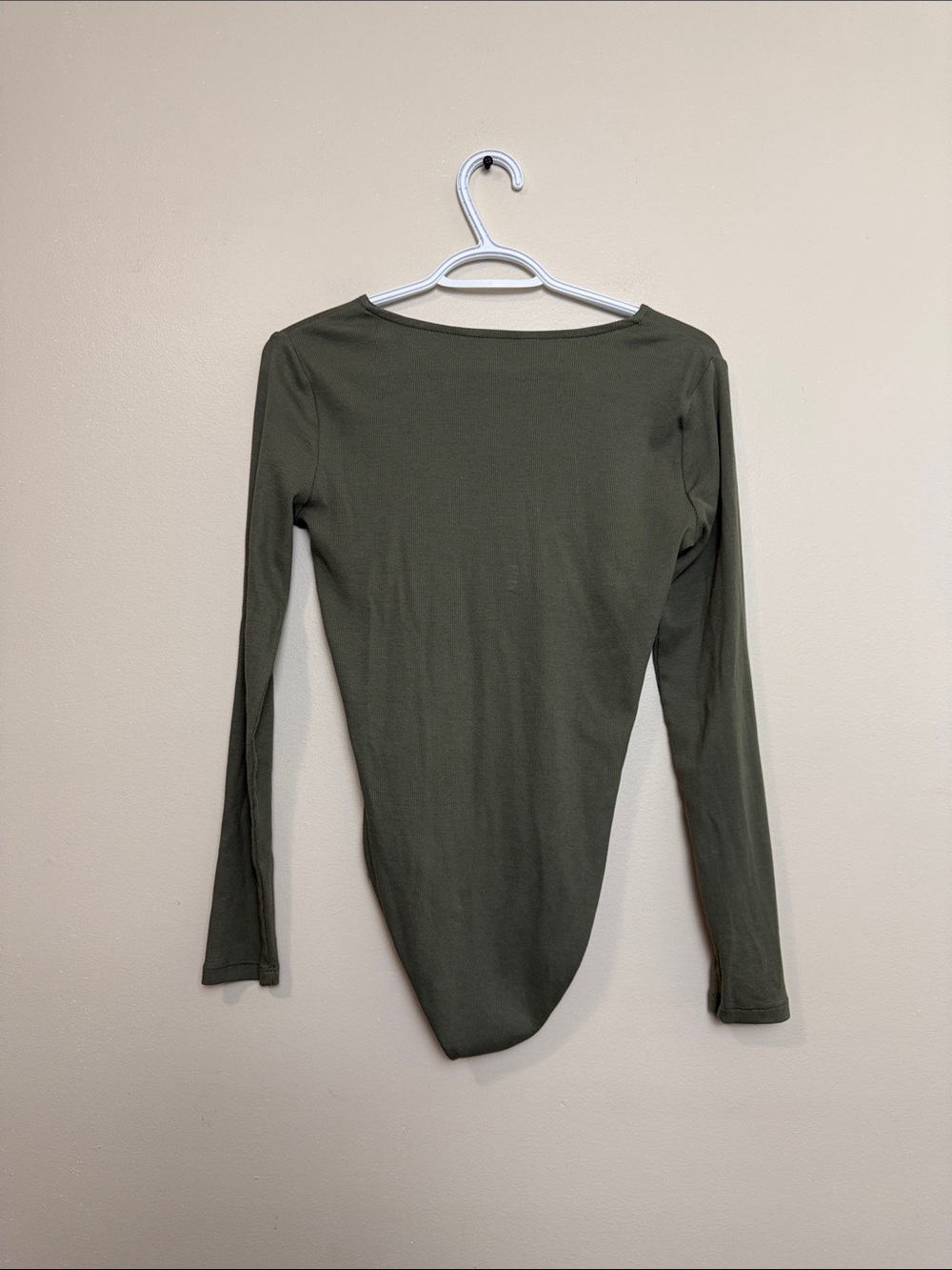 Primari Olive Green Long-Sleeve Henley Bodysuit size S - Picture 2 of 5